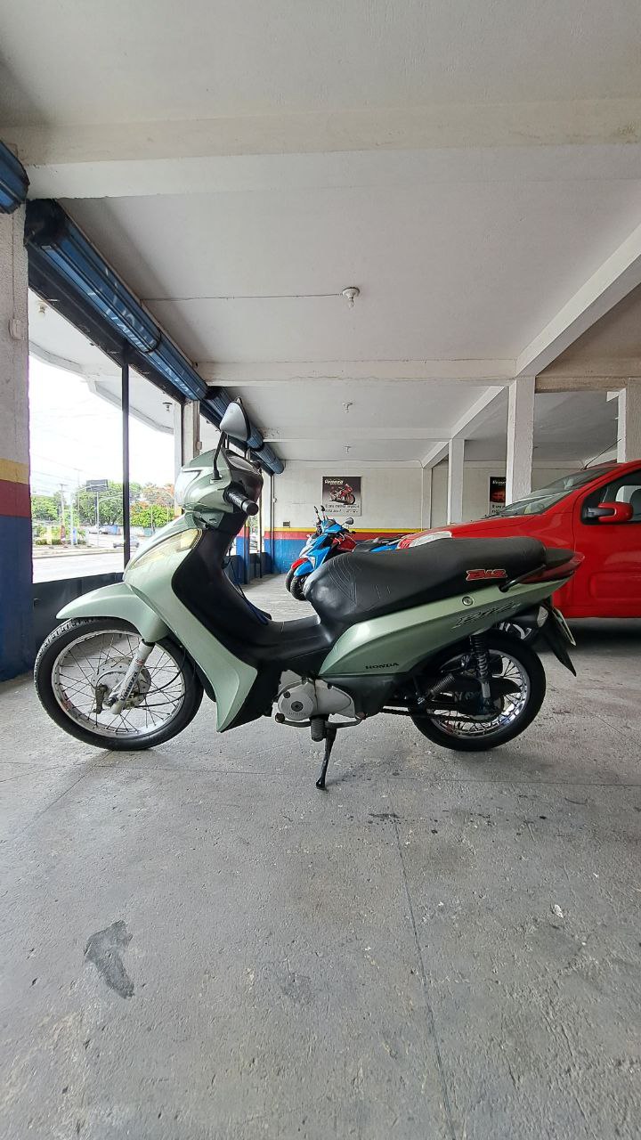 HONDA BIZ 125 ES LATERAL ESQUERDA